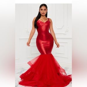 *SOLD*
Fashion Nova- Mermaid Fresh Out of Fashion Week Dress

Valentine’s Day